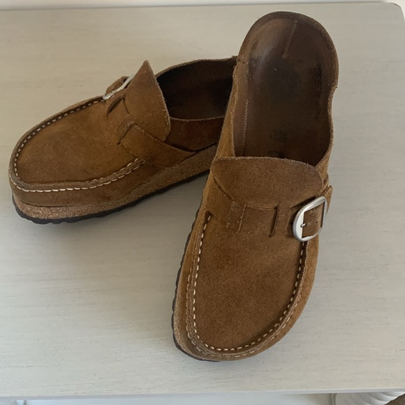 Birkenstock Buckley Clog in “Tea” Colored Suede - Picture 2 of 9